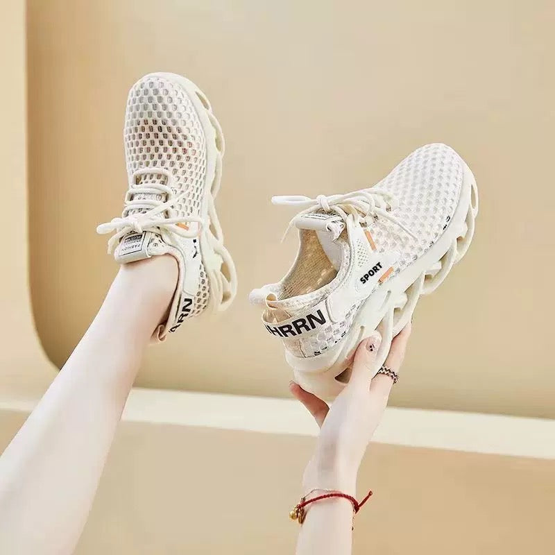2024 Summer New Style Blade Breathable Large Hole Fly Woven Shoes for Men and Women Thick-Soled Mesh Dad Shoes Live Couple Shoes