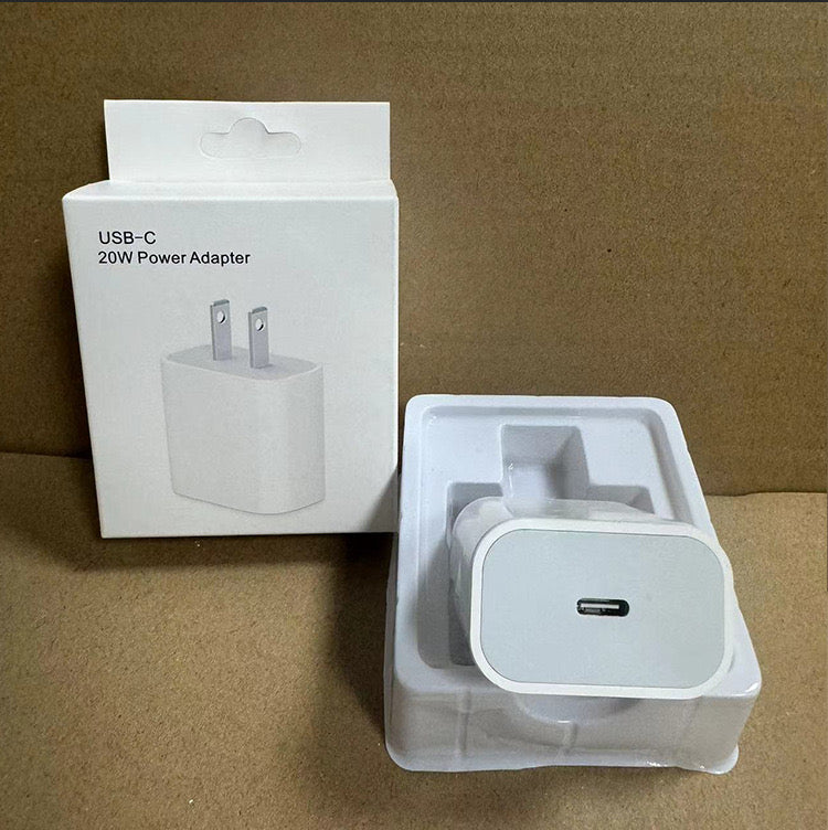 PD20W fast charging head is suitable for 12/13 charger PD fast charging head European gauge suit wholesale 12W